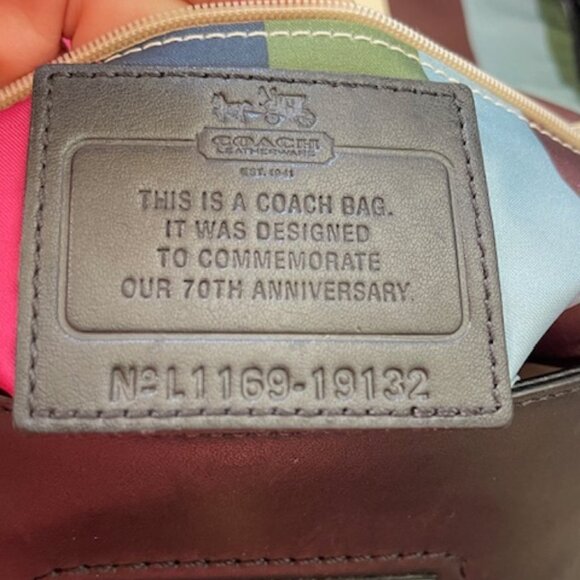 Preloved Coach Willis Legacy multi purse - Picture 7 of 7